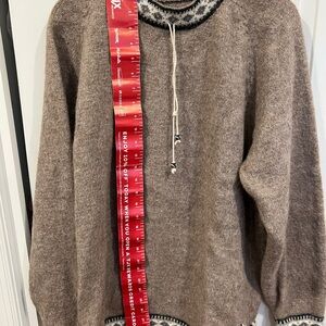 Brown Knit Sweater with Patterned Collar- vicuña..soft